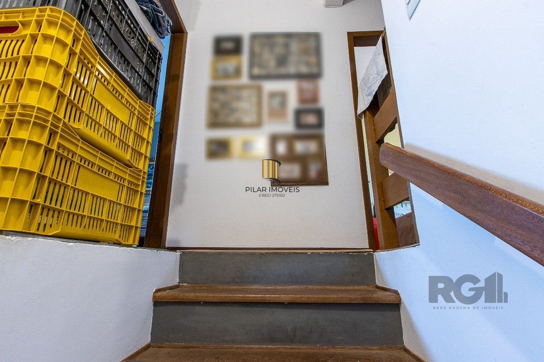 Casa 3 dormitórios no bairro Hípica