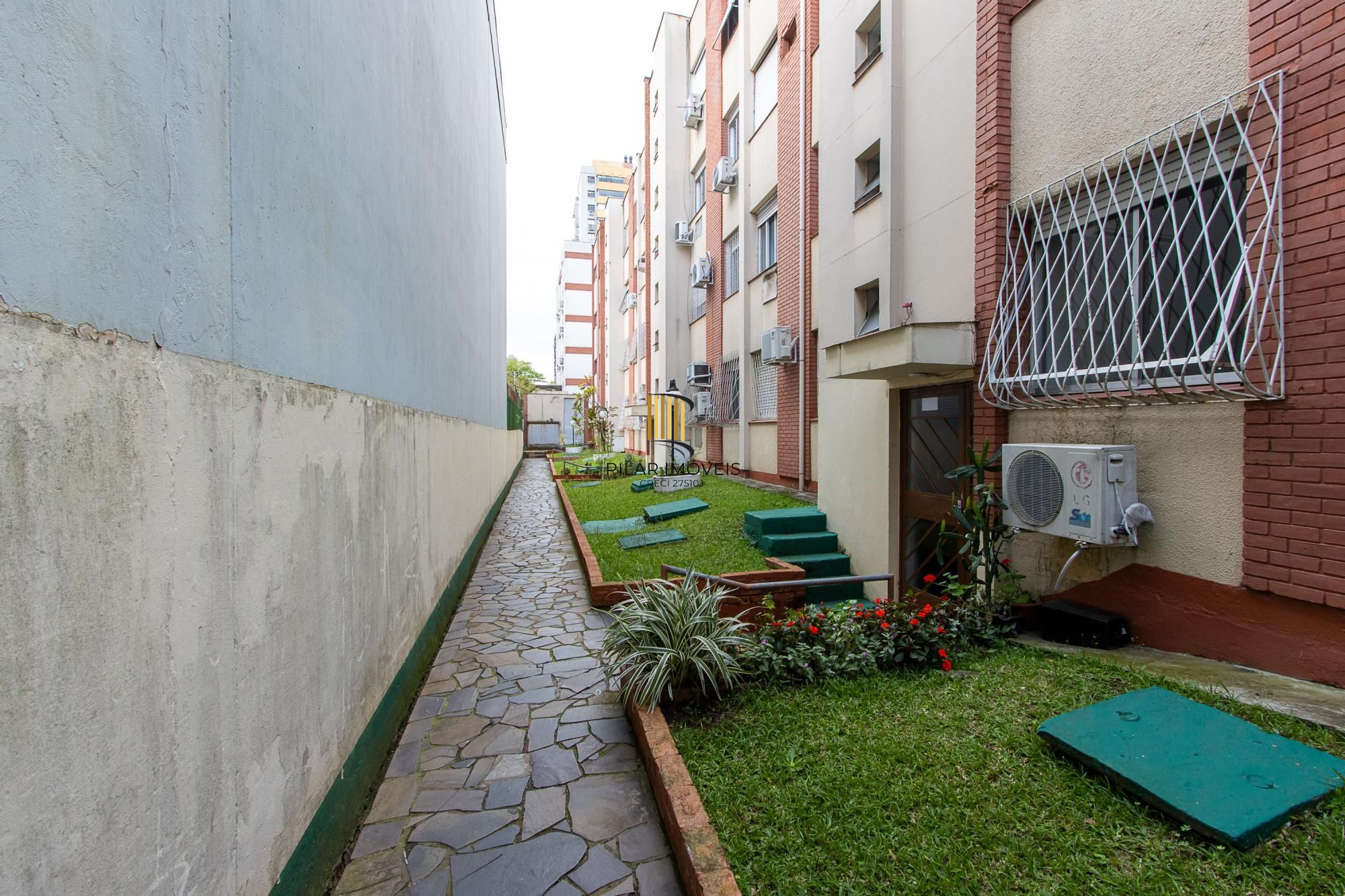 Apartamento 3 dormitórios no bairro Menino Deus