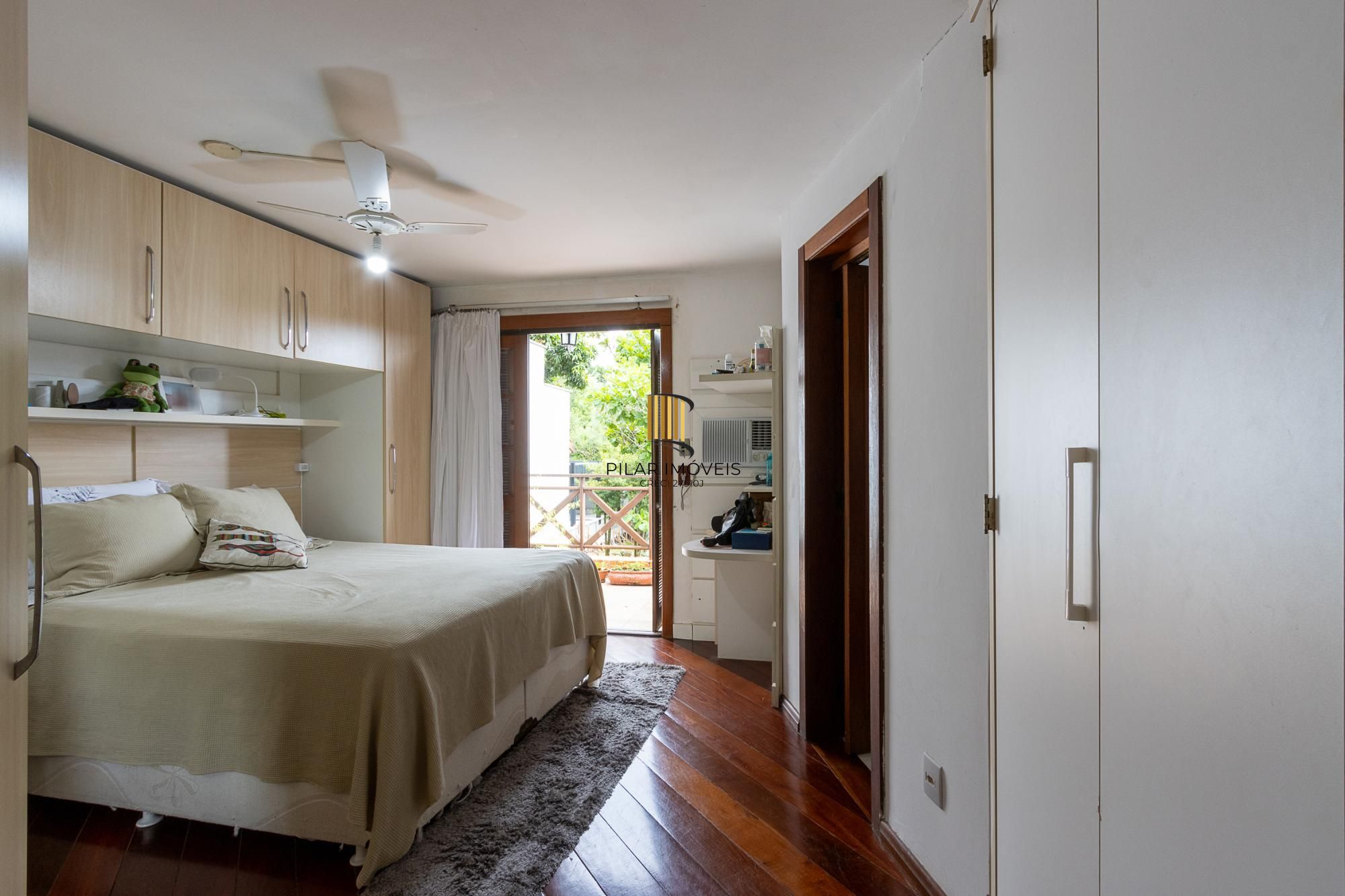 Casa Condominio para Venda - 175m², 3 dormitórios, sendo 1 suites, 4 vagas - Tristeza