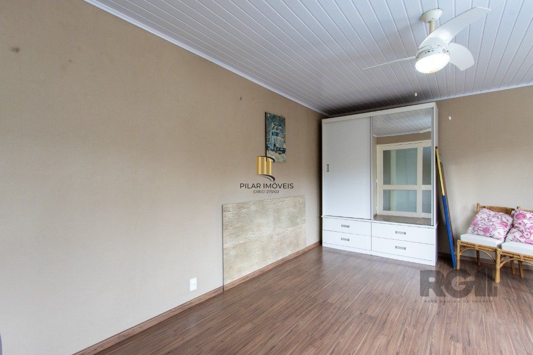 Casa 4 dormitórios no bairro Ipanema