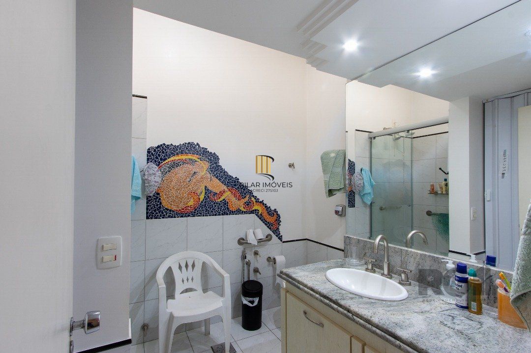 Casa 3 dormitórios no bairro Três Figueiras