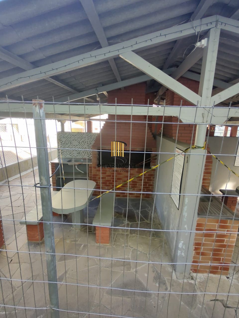 Apartamento com 2 dormitórios à venda, Camaquã, Porto Alegre.