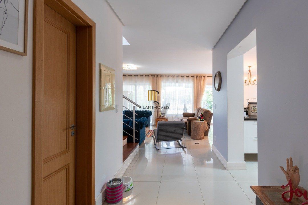 Casa 3 Dormitório(s) Bairro Terra Ville