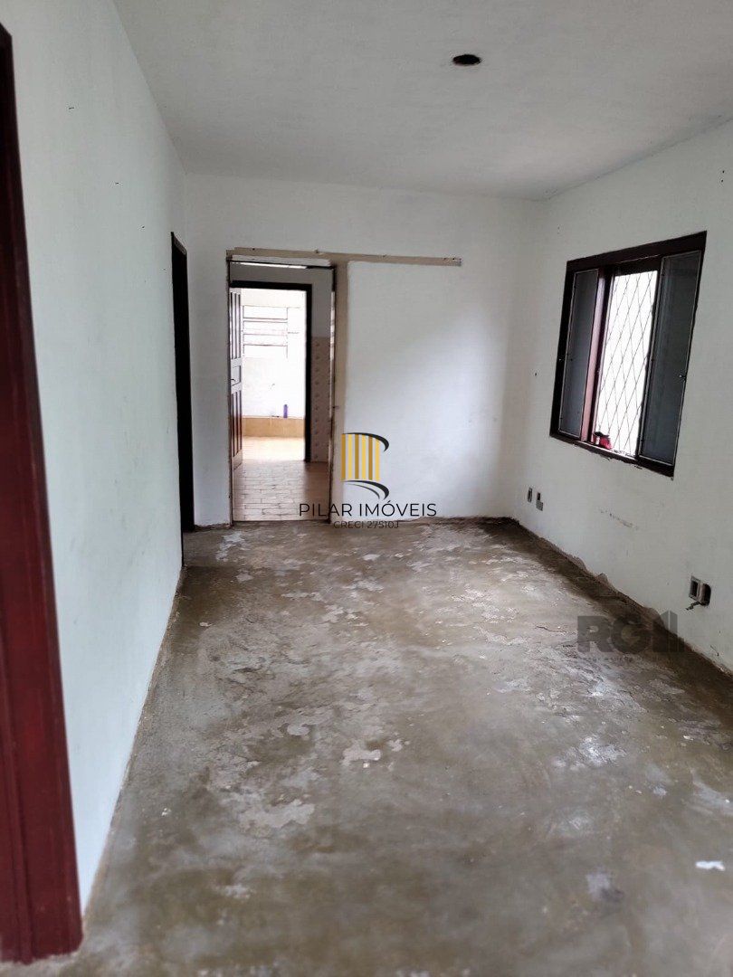 Casa para Venda - 247.37m², 4 dormitórios, 4 vagas - Partenon