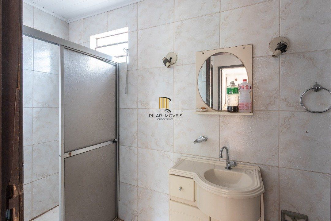 Casa para Venda - 149.99m², 6 dormitórios, sendo 2 suites, Nonoai