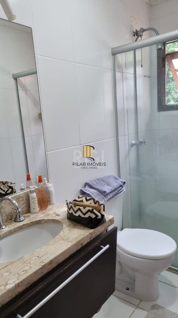 Casa Condominio para Venda - 218m², 3 dormitórios, sendo 1 suites, 2 vagas - Ipanema