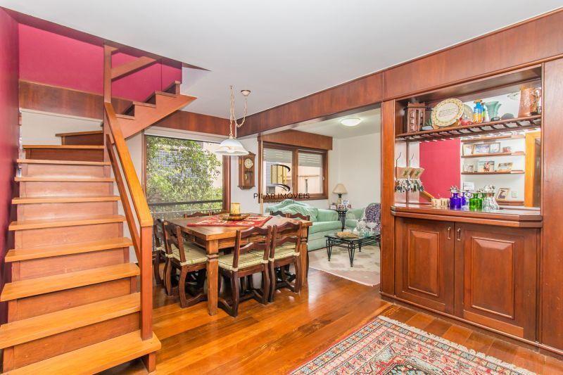 Cobertura Exclusiva com Vista Privilegiada no Coração do Bairro Moinhos de Vento