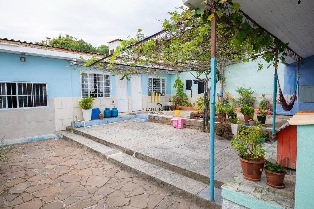 Casa para Venda com 6 dormitórios e 4 vagas no bairro Espirito Santo