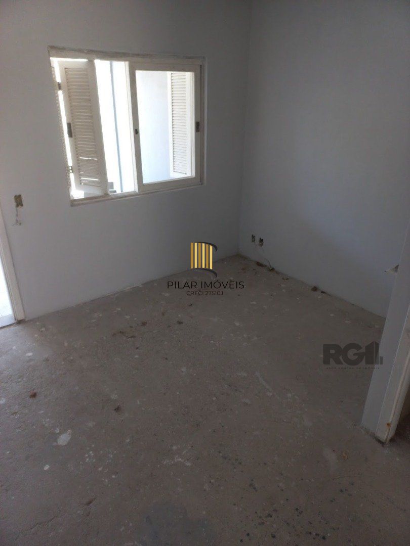 Casa para Venda - 254.27m², 3 dormitórios, 2 vagas - Vila Nova