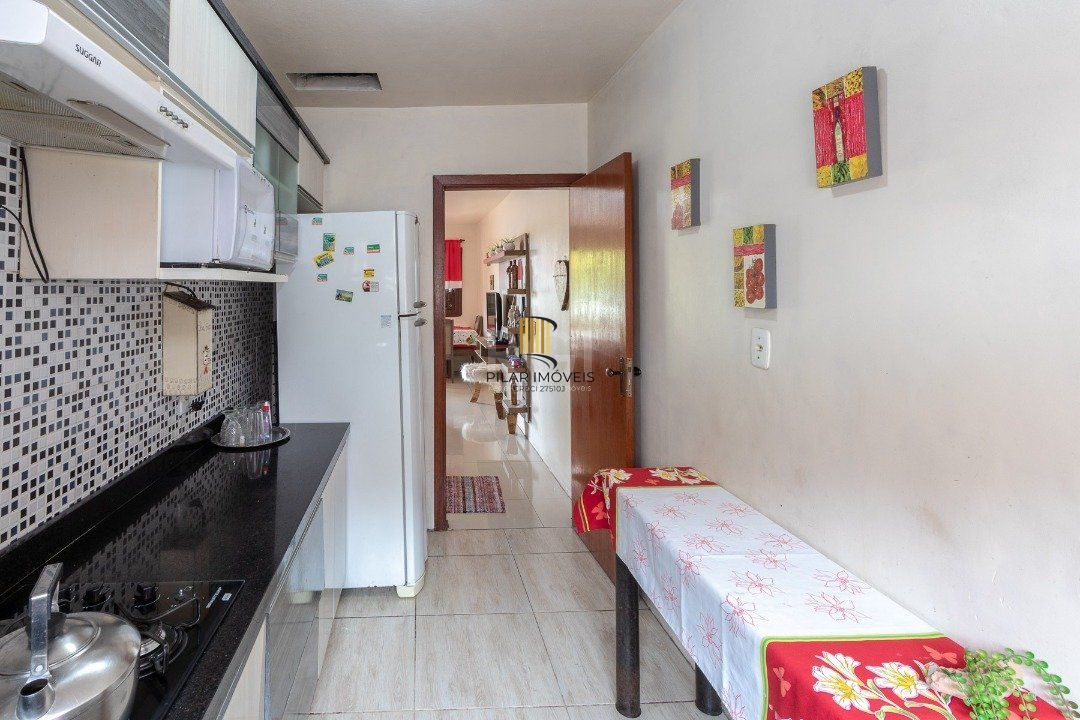 Casa para Venda - 161m², 3 dormitórios, 3 vagas - Nonoai