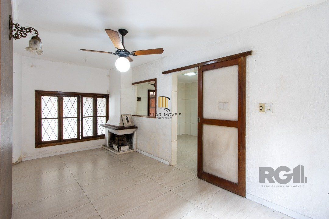 Casa para Venda - 205.5m², 3 dormitórios, sendo 2 suites, 3 vagas - Vila Nova
