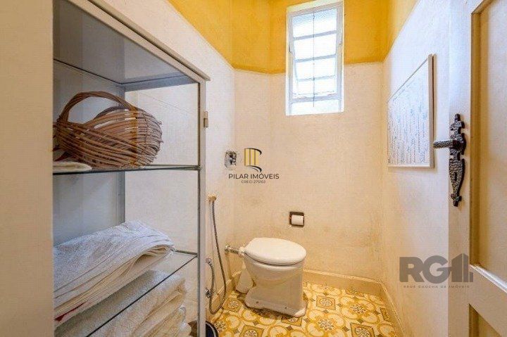 Casa com 3 dormitórios, 153 m² no bairro Vila Conceição, zona sul de Porto Alegre/RS.