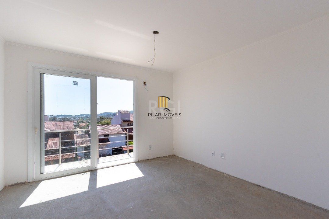 Casa para Venda - 168m², 3 dormitórios, sendo 1 suites, 2 vagas - Imperial Park