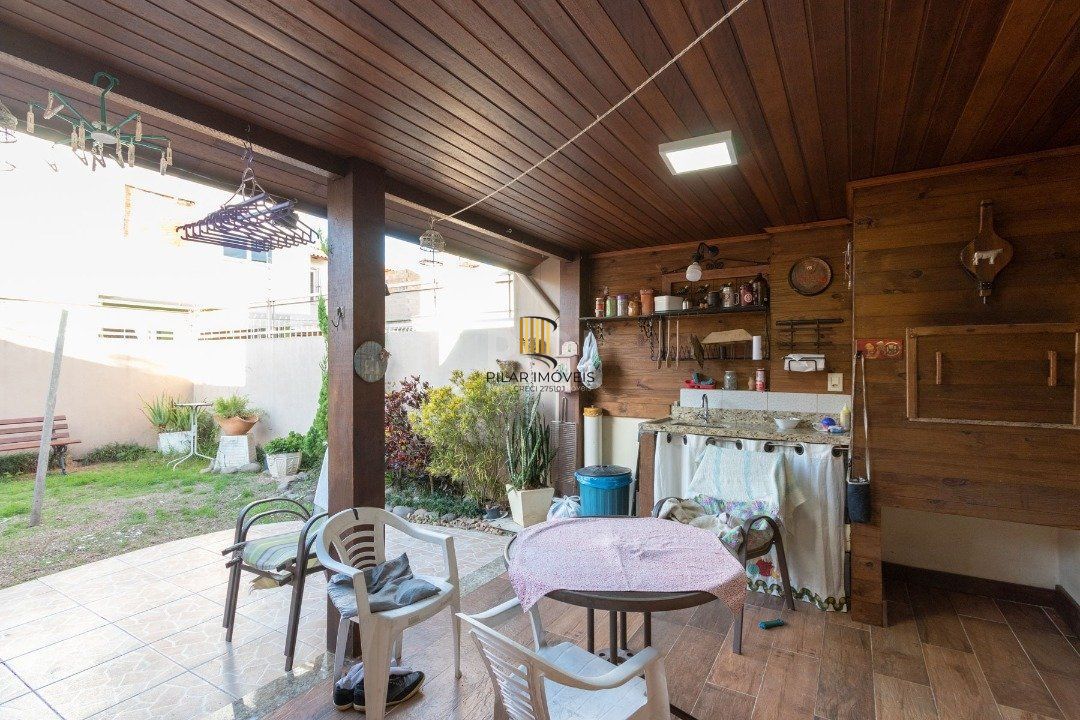 Casa para Venda - 125m², 3 dormitórios, sendo 1 suites, 2 vagas - Aberta dos Morros