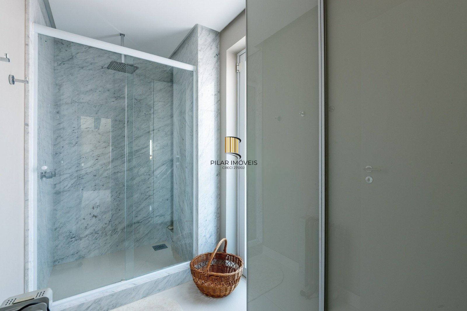 Cobertura de 4 dormitórios com vista 360º  no bairro Moinhos de Vento