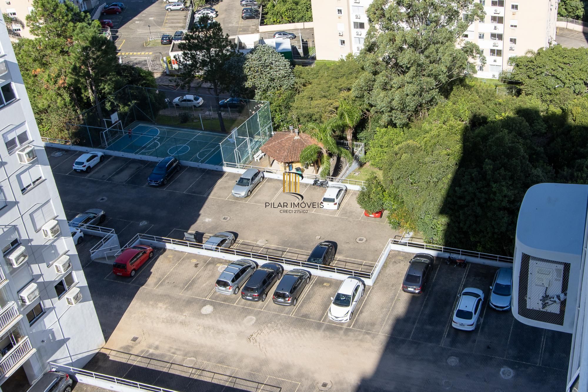 Apartamento, 2 dormitórios e 1 vaga, bairro Jardim Carvalho.