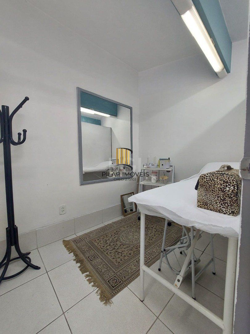 Sala Comercial 1 dormitório no bairro Tristeza
