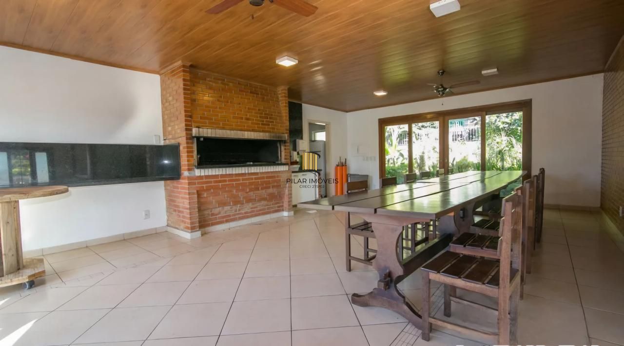 Casa em Condomínio, 03 dormitórios 04 Vagas, 229m²  na Tristeza, Porto Alegre, RS!!