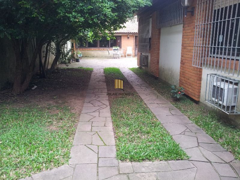 Casa para Venda - 400m², 3 dormitórios, sendo 1 suites, 2 vagas - Cristal