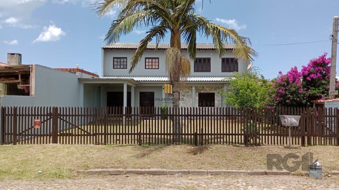 Casa 3 dormitórios no bairro Atlântida Sul - Pilar Imóveis
