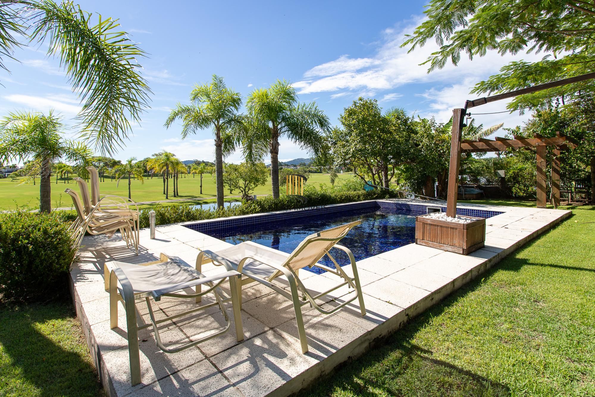 Casa de Condomínio 4 dormitórios no bairro Terraville