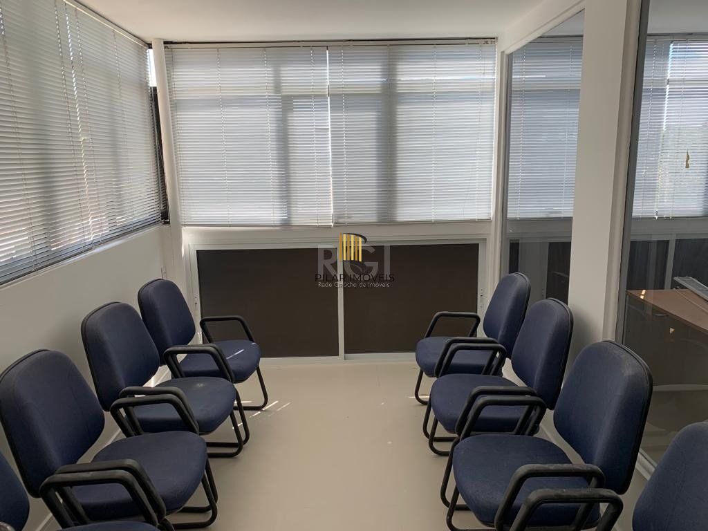 Sala comercial na Getúlio Vargas com 81,92m² privativos