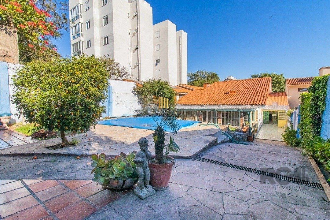 Casa, 200m², 3 dormitórios, bairro Cristal