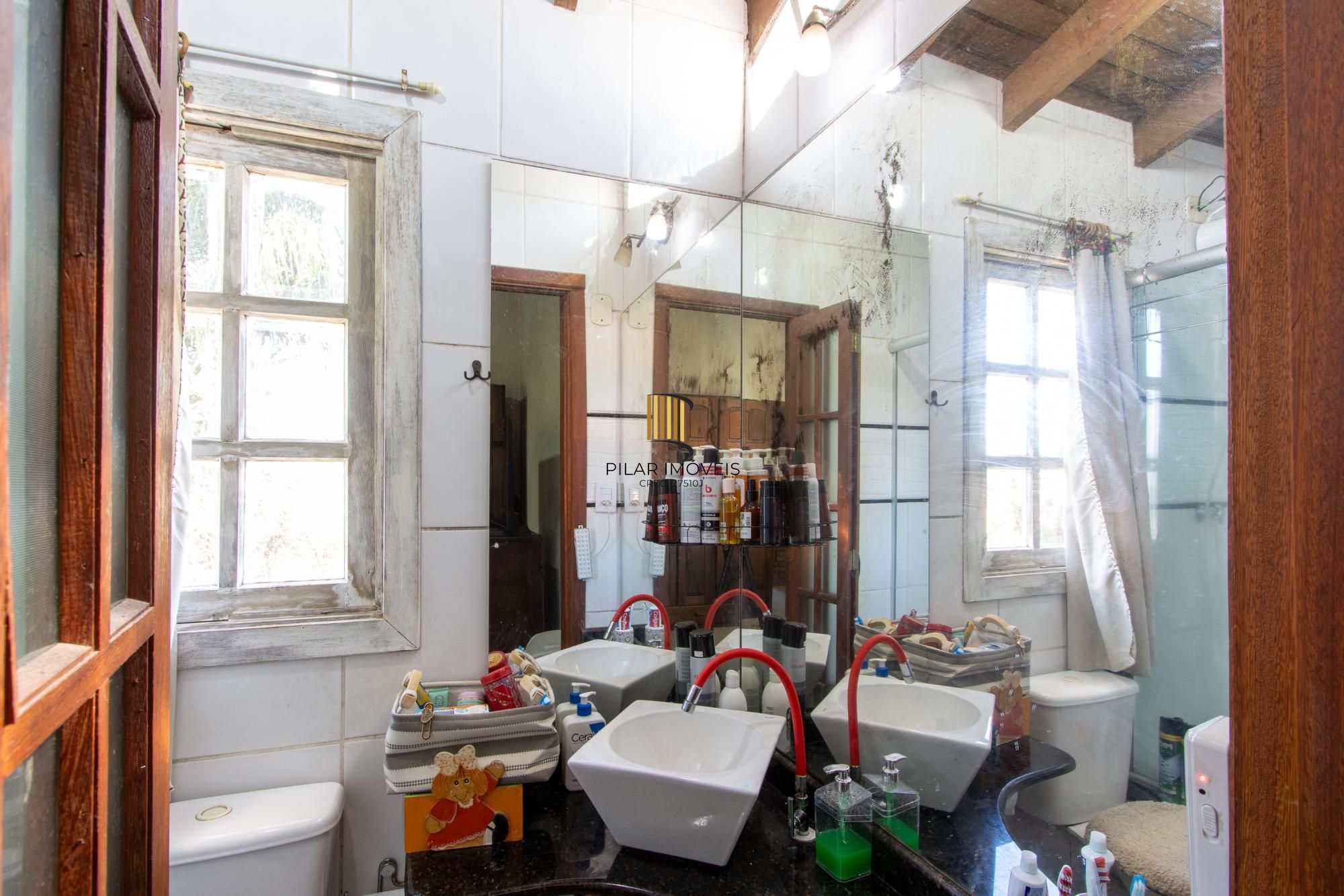 Sobrado amplo 4 dormitórios com piscina e casa extra no mesmo terreno – Hípica