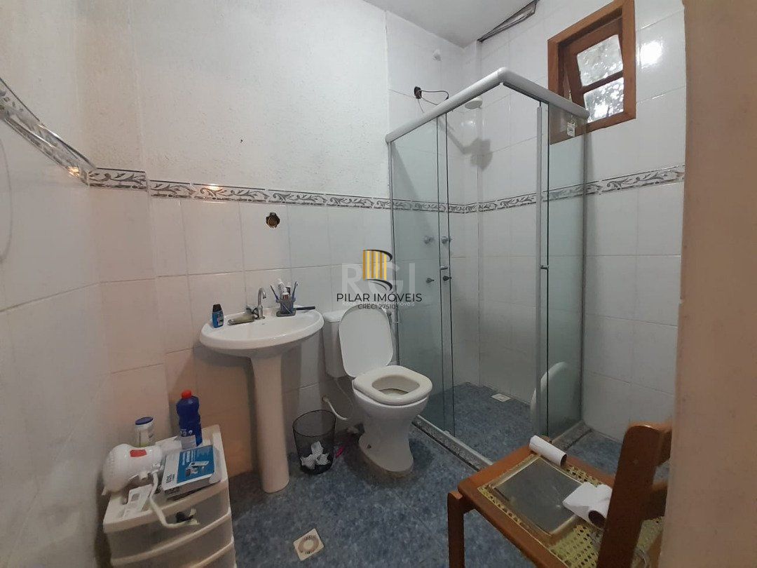 Casa para Venda com 3 dormitórios, sendo 1 suites e 3 vagas no bairro Ipanema