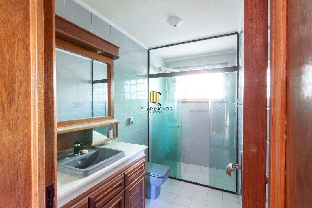 Casa para Venda - 280m², 3 dormitórios, sendo 1 suites, 2 vagas - Espirito Santo
