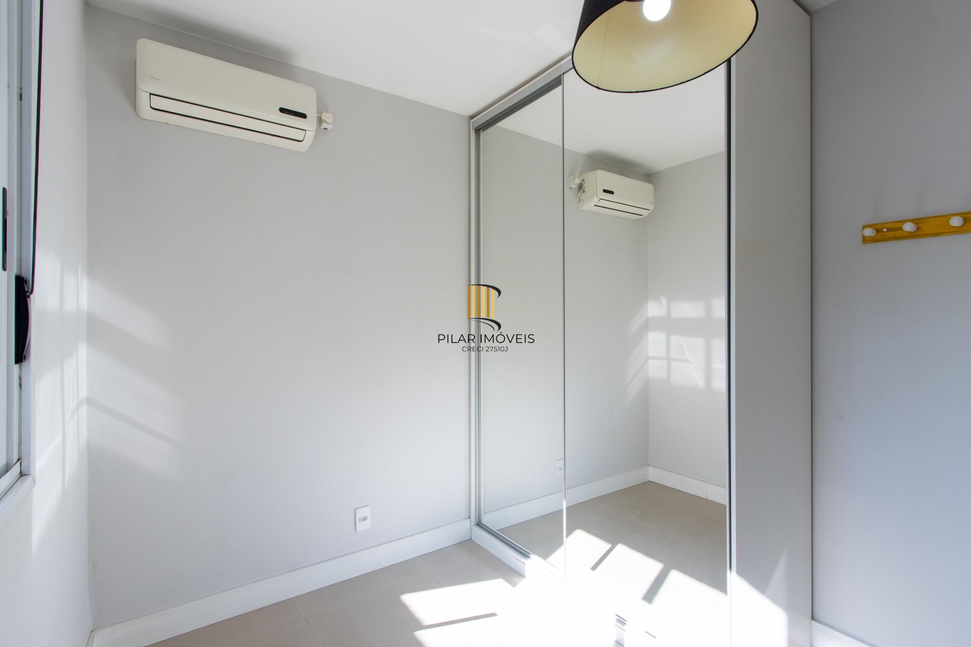 Apartamento 2 dormitórios no bairro Cristal