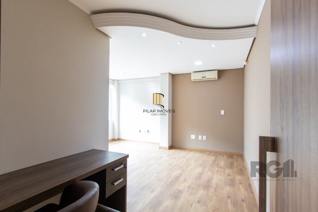 Excelente casa comercial com aproximadamente 300m² de área construída