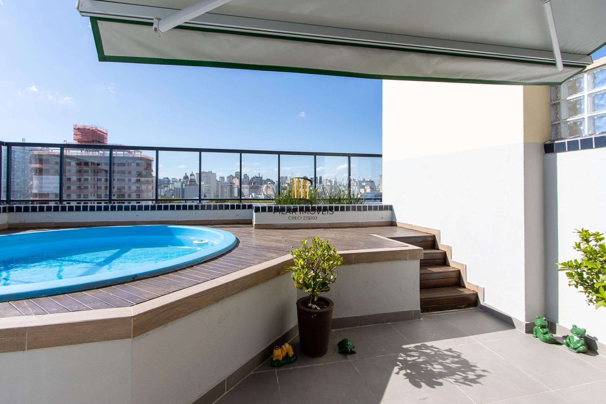 Cobertura 2 dormitórios no bairro Menino Deus