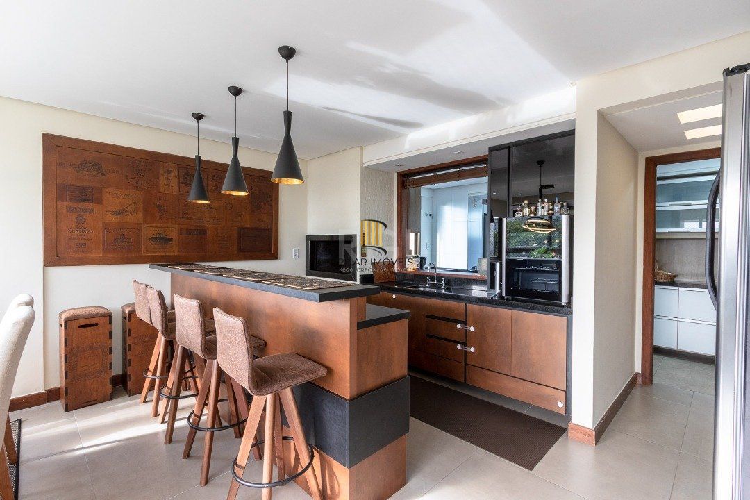Cobertura para Venda - 444.3m², 3 dormitórios, sendo 1 suites, 4 vagas - Tristeza