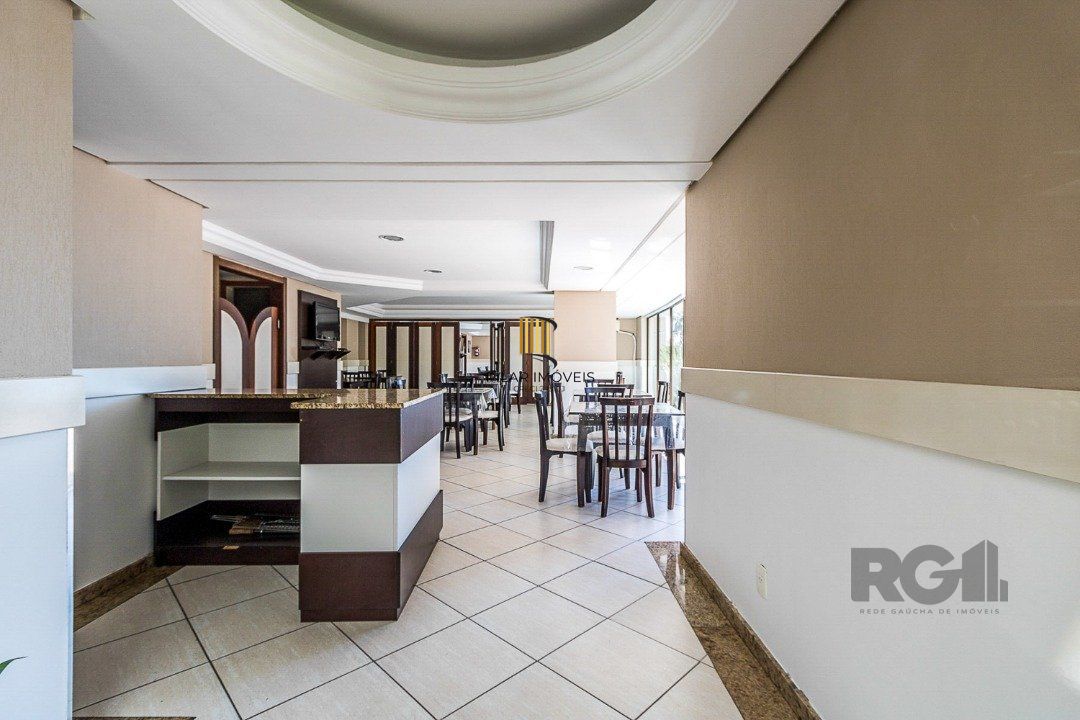 Apartamento de 3 dormitórios, sendo 1 suíte, 1 vaga de garagem, infra completa no bairro Tristeza