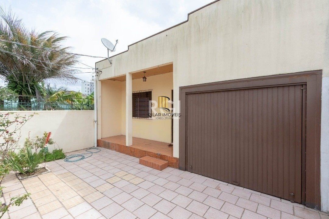 Casa para Venda - 50m², 2 dormitórios, 1 vaga - Cavalhada