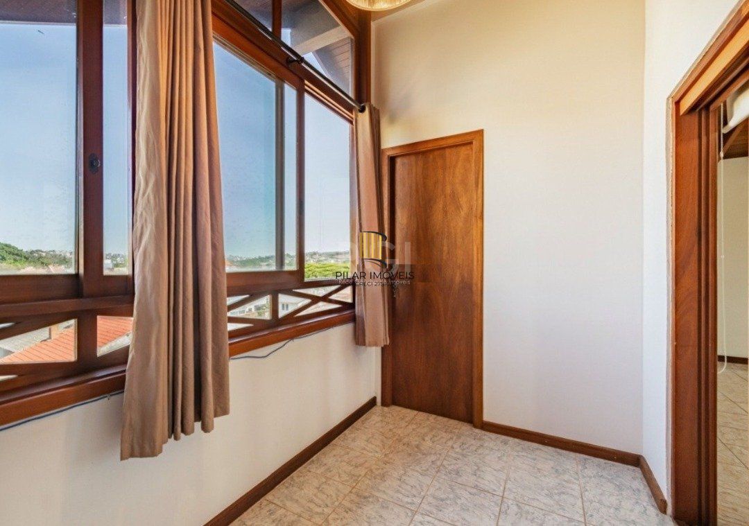 Casa para Venda - 255m², 3 dormitórios, sendo 1 suites, 3 vagas - Ipanema