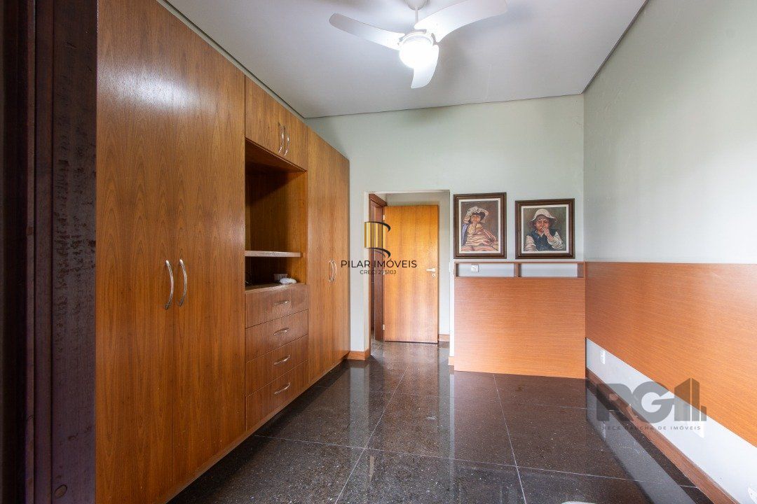 Casa 4 dormitórios no bairro Cristal