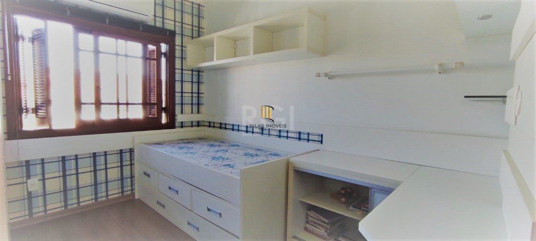 Casa para Venda - 152m², 3 dormitórios, sendo 1 suites, 2 vagas - Nova Ipanema