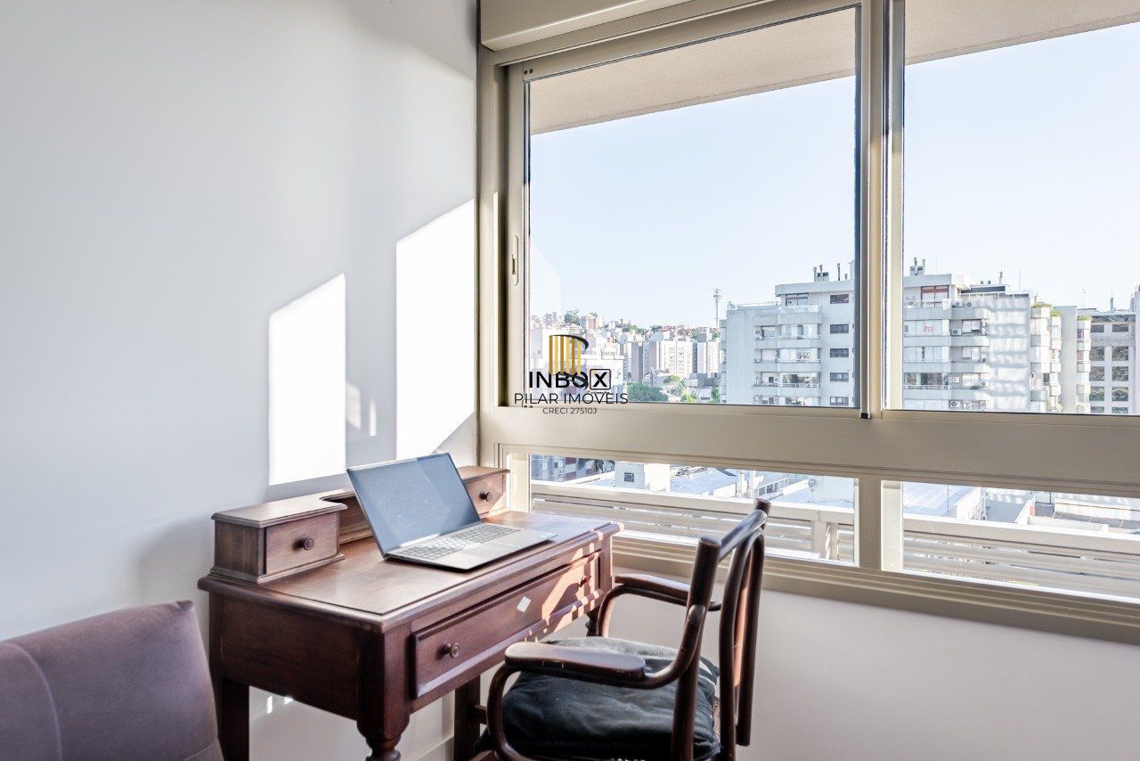 Apartamento 3 Suítes Mobiliado à Venda na Avenida Praia de Belas