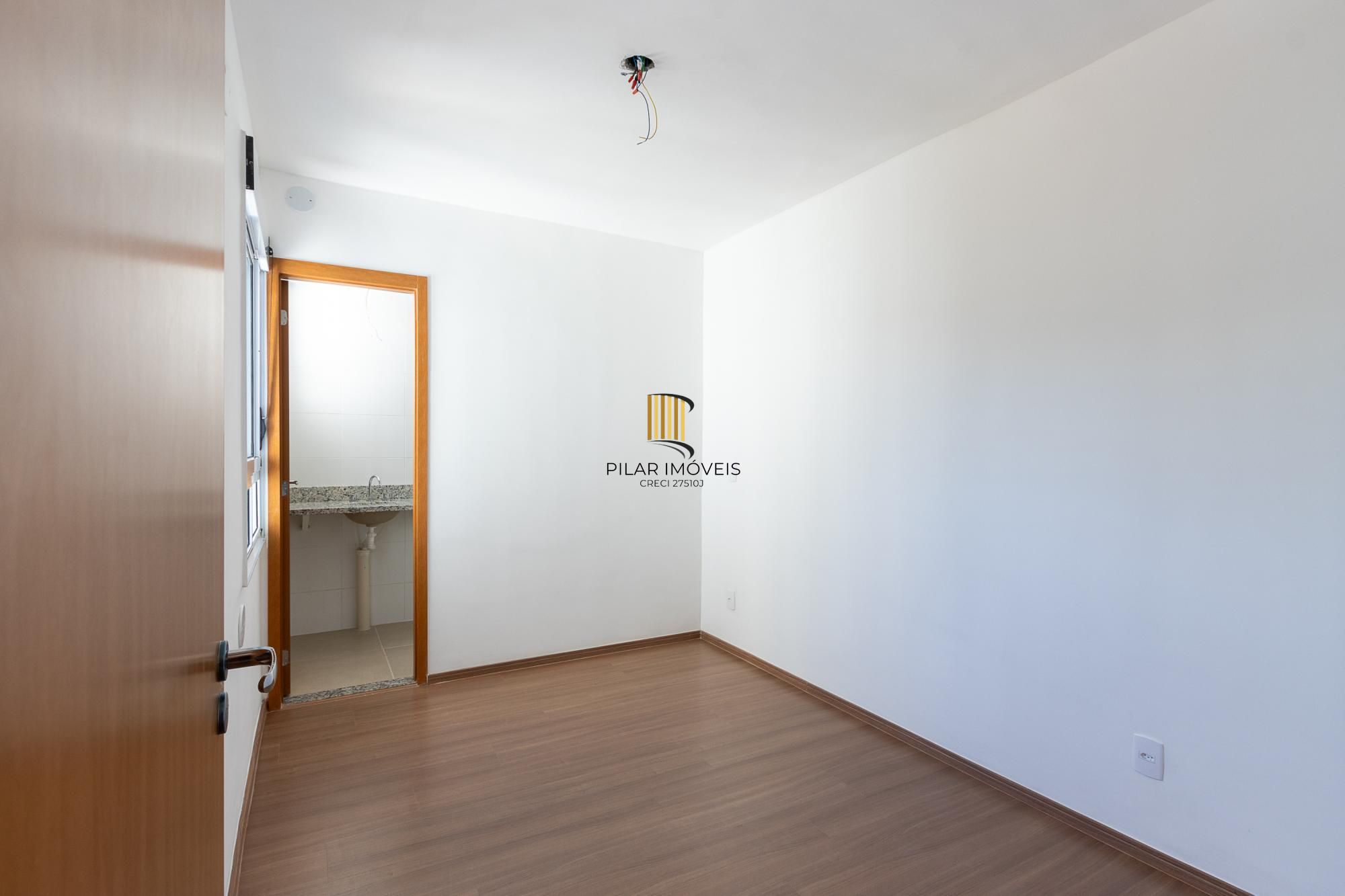 Apartamento no 5 andar de frente com 2 dormitórios