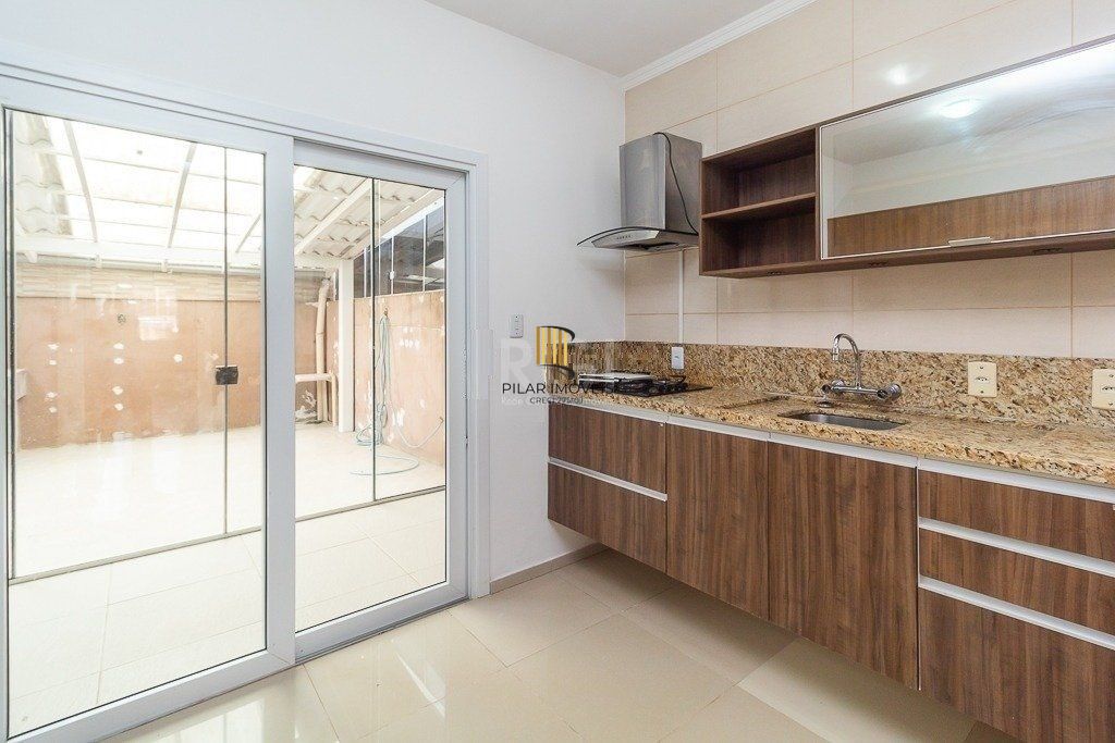 SOBRADO MOBILIADO, 2 QUARTOS, 2 VAGAS - CAMINHOS DO SOL - GUARUJÁ