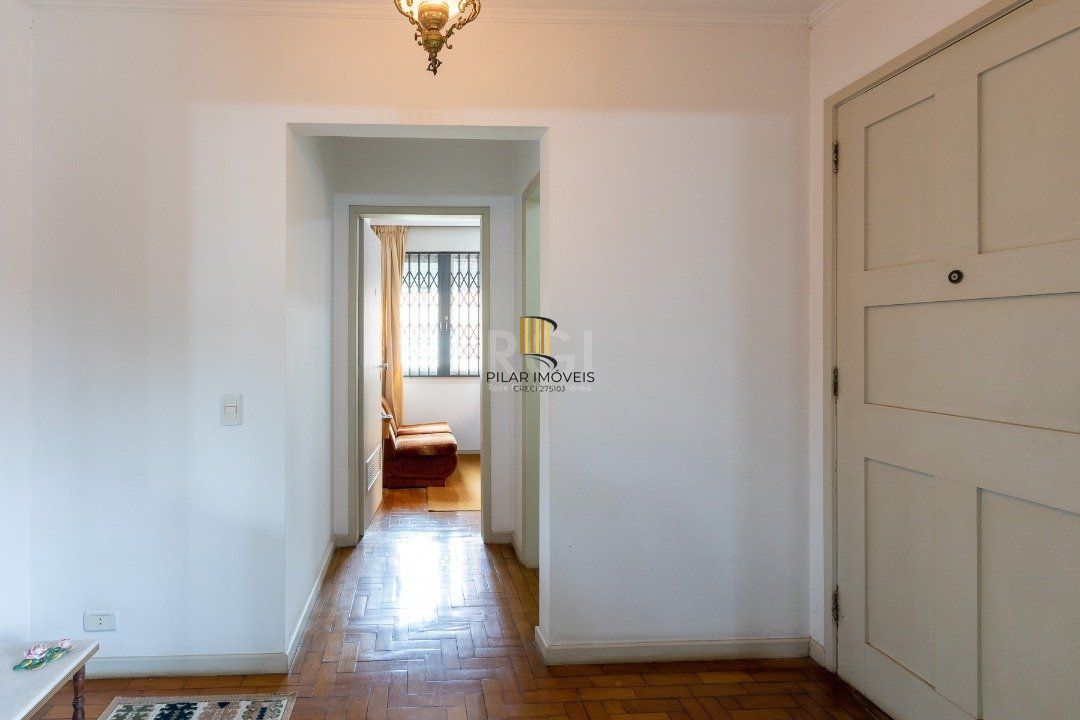 Casa para Venda - 280m², 4 dormitórios, sendo 1 suites, 3 vagas - Vila Assunção
