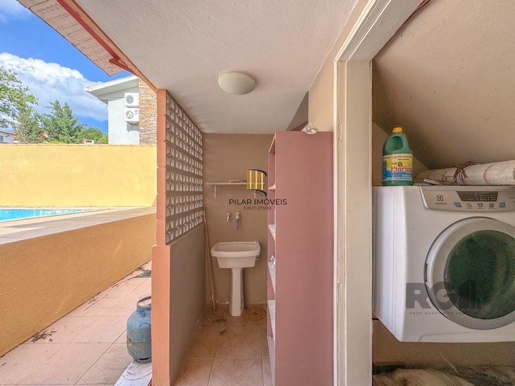Casa Condominio para Venda - 297.63m², 3 dormitórios, sendo 1 suites, 2 vagas - Espirito Santo