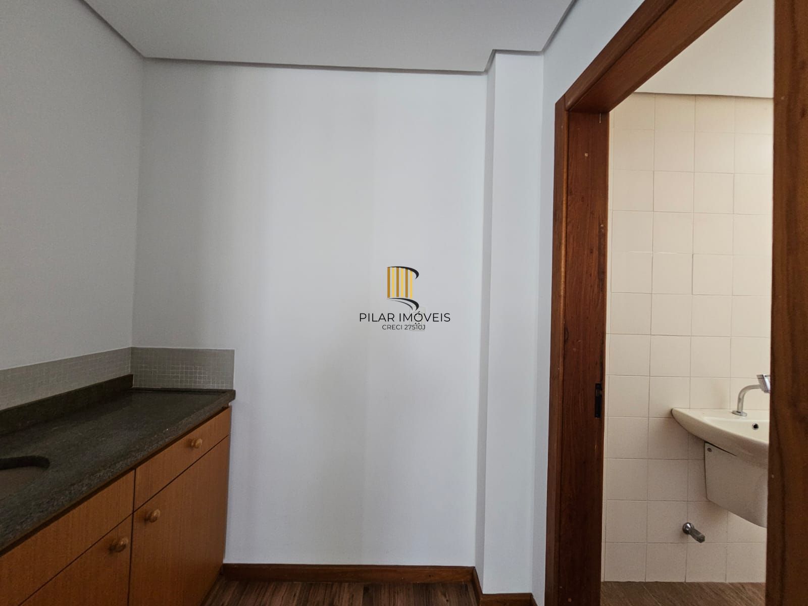 Conjunto comercial na Rua Quintino Bocaíuva