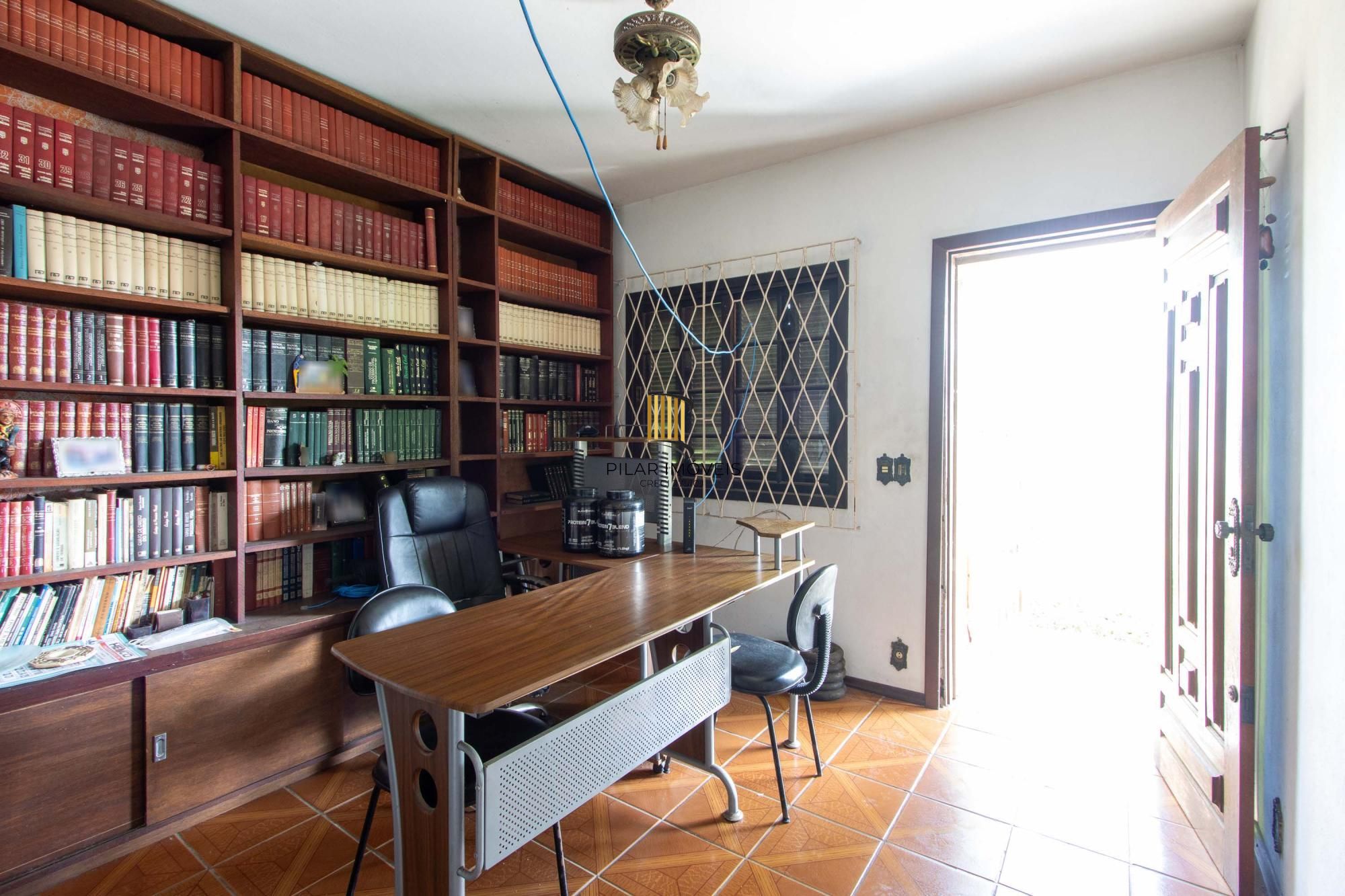 Casa 3 dormitórios no bairro Espírito Santo