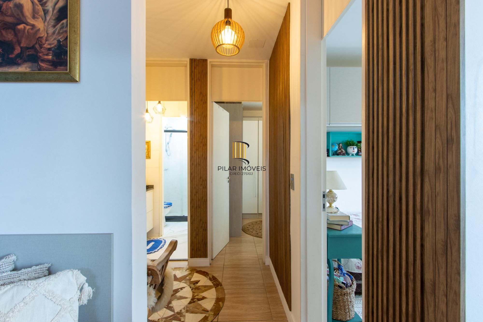 Excelente apartamento de 2 dormitórios na Tristeza- Zona Sul