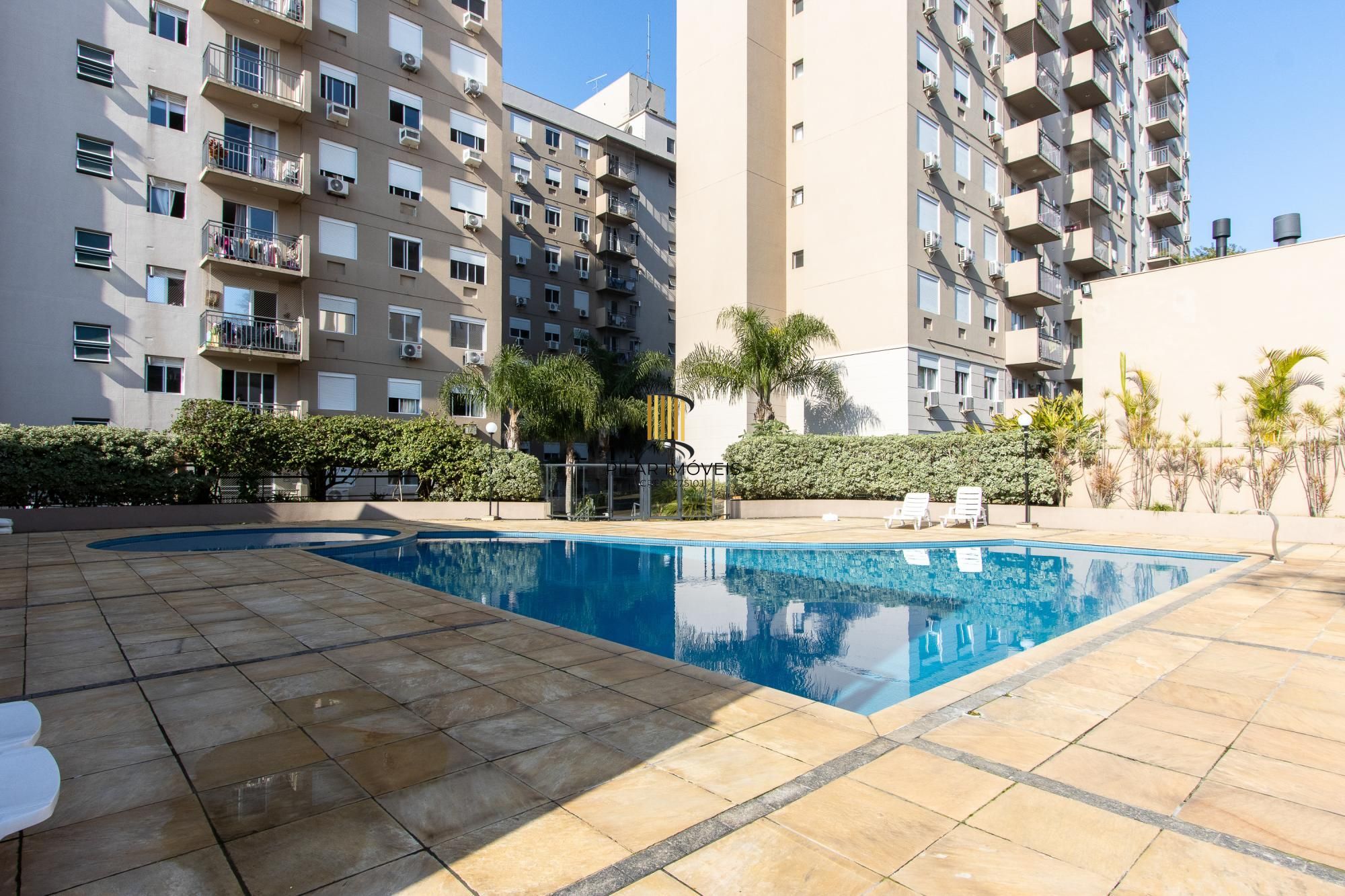 Excelente apartamento de 2 dormitórios na Tristeza- Zona Sul