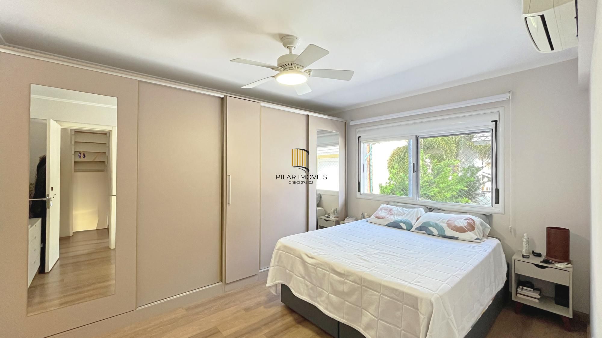 Casa em Condomínio com 3 quartos e 216m² à venda em Teresópolis, Porto Alegre.