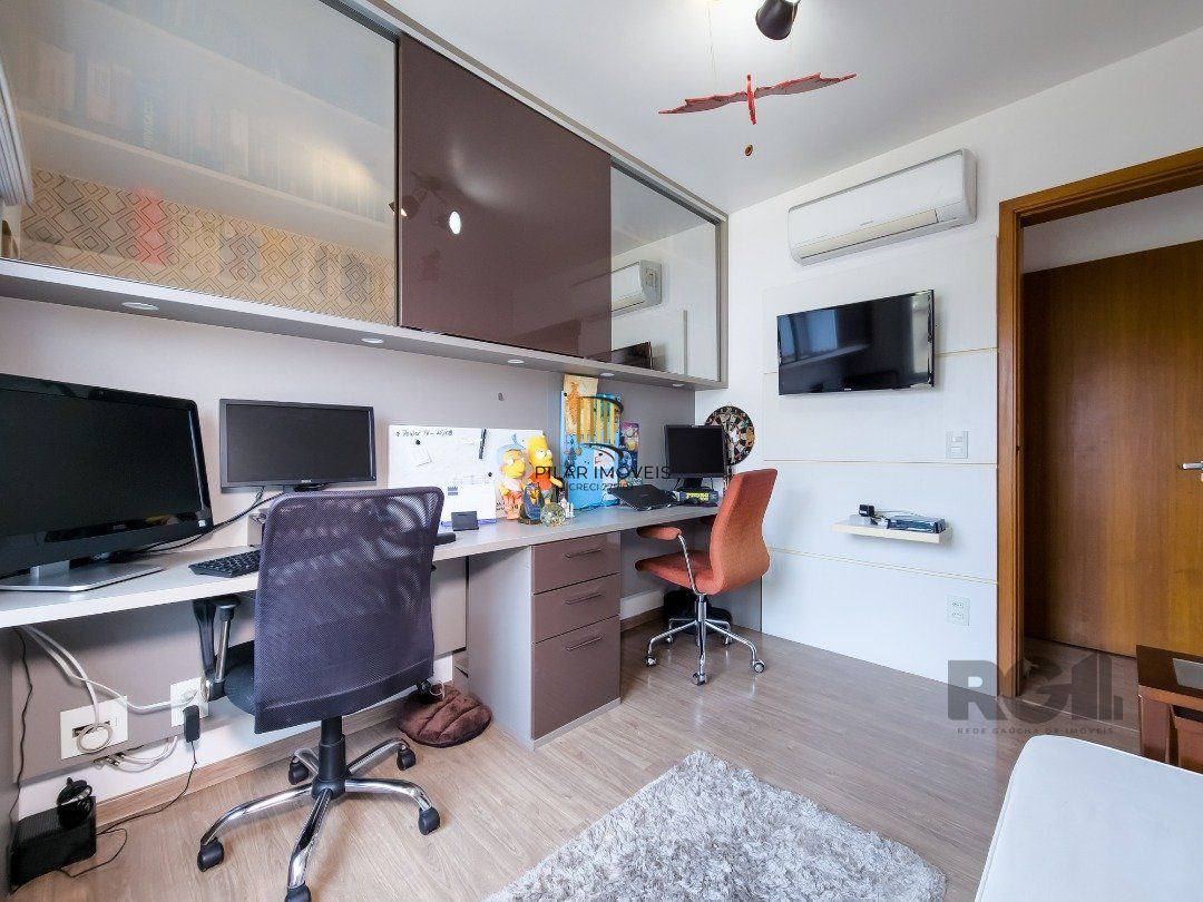 Apartamento com 3 quartos, suite, 3 vagas, condomínio com infra - Bairro Tristeza